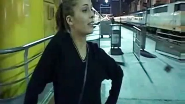 XXX bez rejestracji Leather bar zobaczył mamę perskich dziewcząt 0 darmowe filmy erotyczne z nauczycielkami